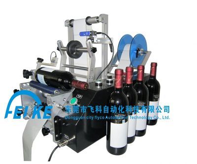 半自動紅酒貼標機 高效酒瓶商標貼附解決方案與10天免費試機服務